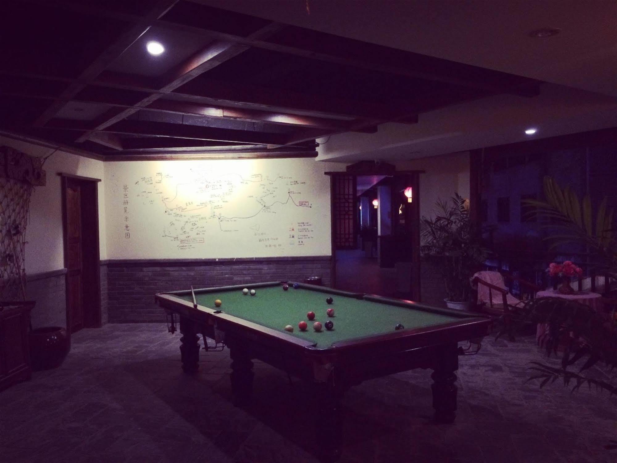 Bajie Youth Hostel Чжанцзяцзе Екстер'єр фото